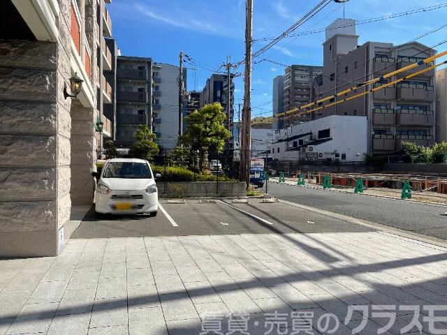 23/30 駐車場