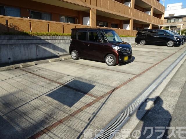 21/30 駐車場