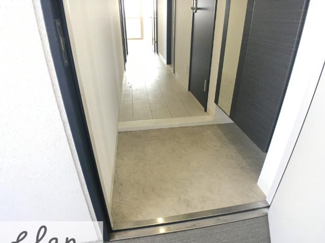 20/30 玄関