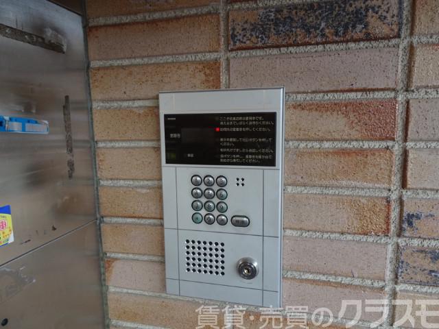 20/30 エントランス