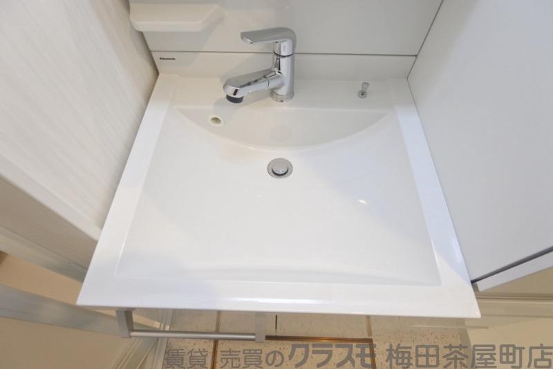 24/30 洗面