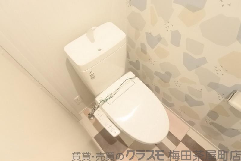 23/30 トイレ