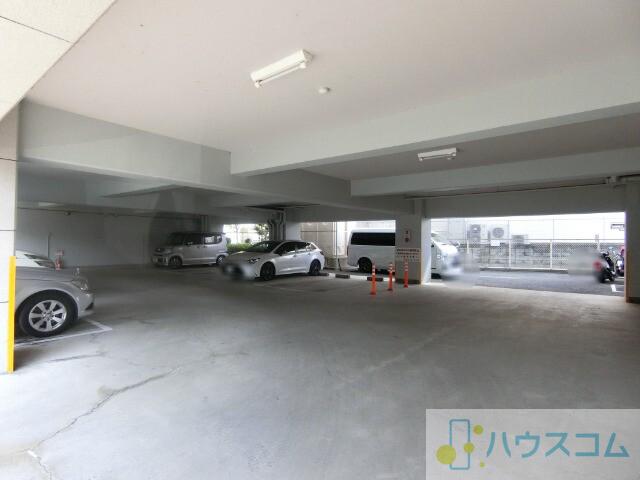 25/30 駐車場