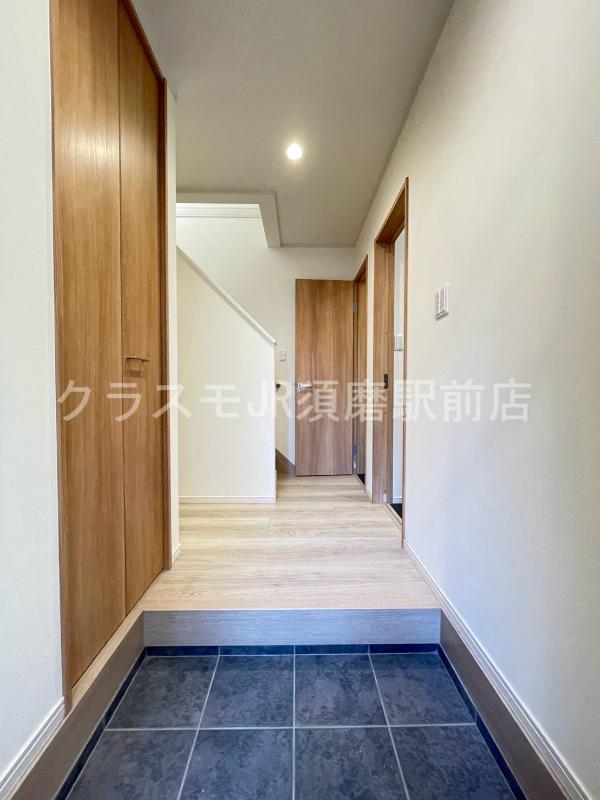 19/30 玄関