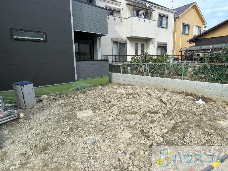 25/30 駐車場