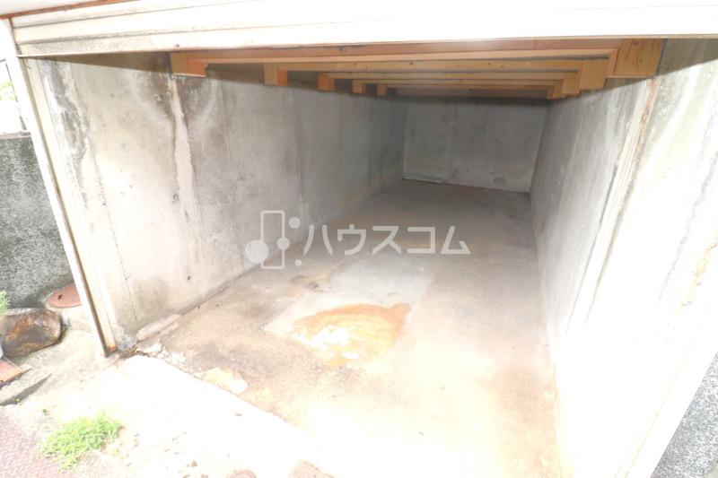 2/3 駐車場