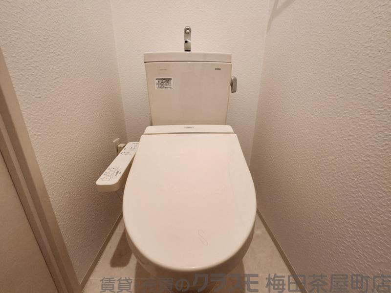 23/30 トイレ