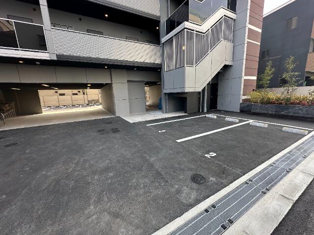 26/30 駐車場