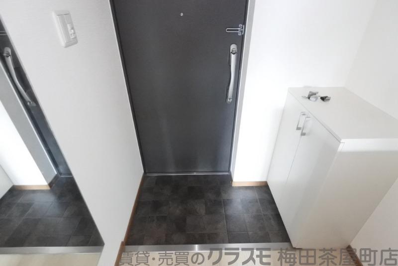 14/30 玄関
