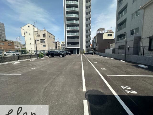 30/30 駐車場
