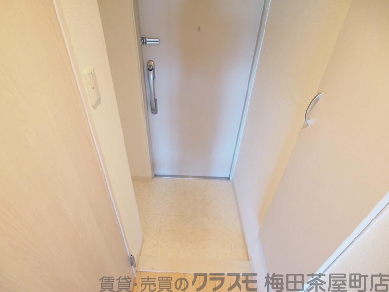 18/30 玄関