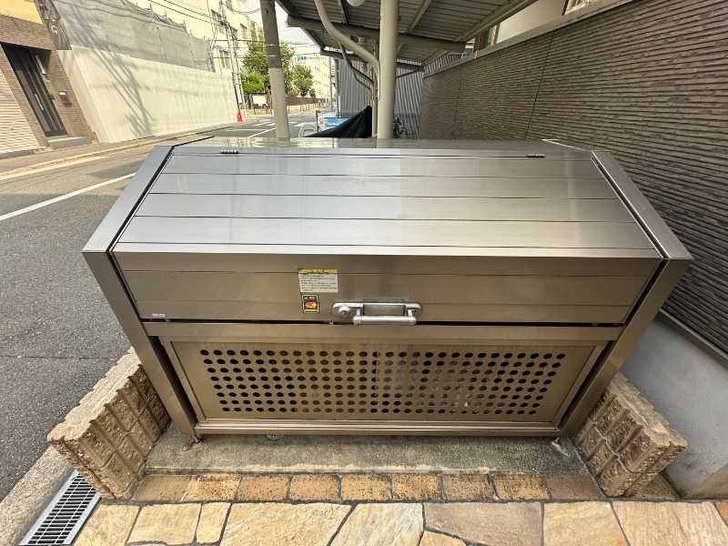 13/20 駐車場