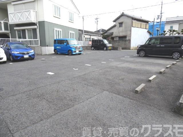 16/28 駐車場