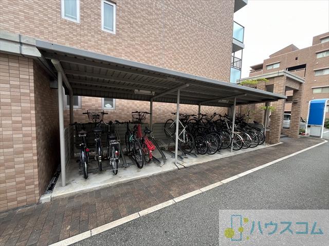 21/29 駐車場