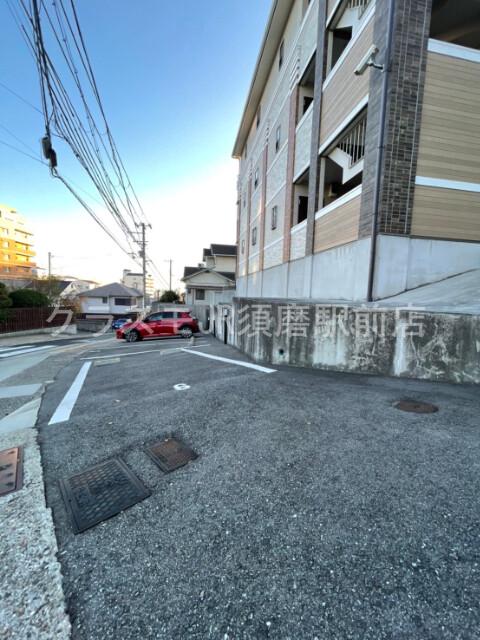 17/25 駐車場