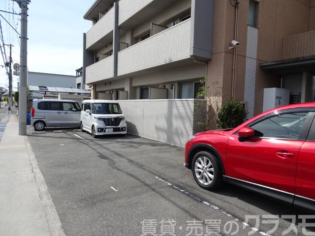 16/28 駐車場