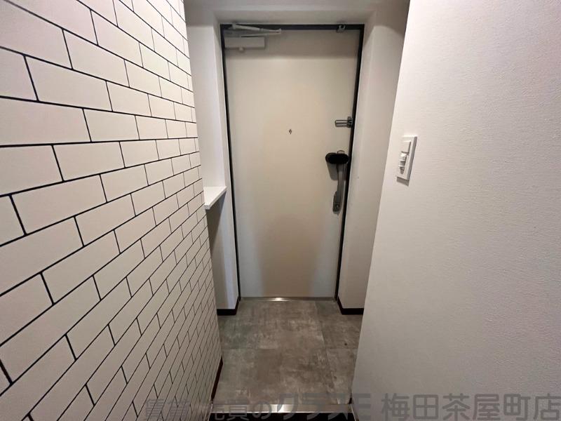 14/30 玄関