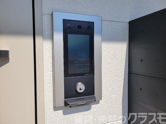 21/27 エントランス