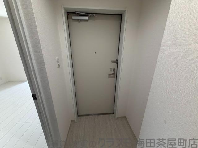 14/30 玄関