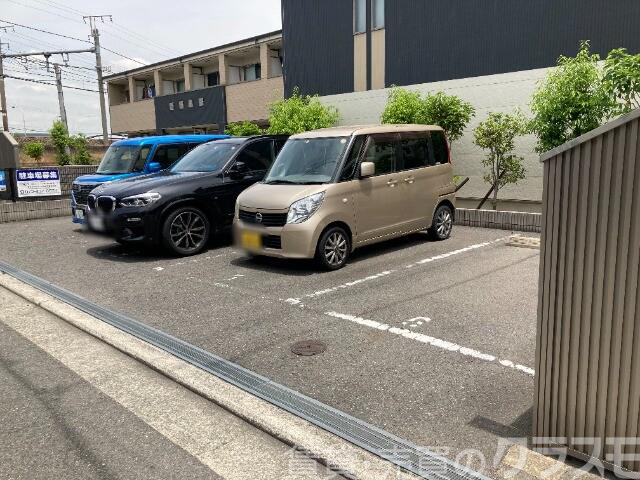 18/30 駐車場