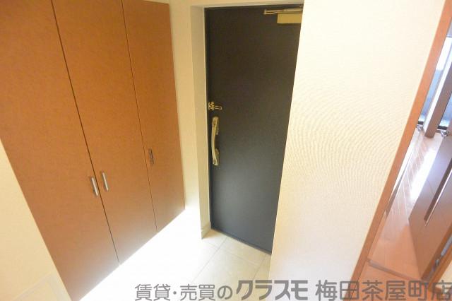 16/30 玄関