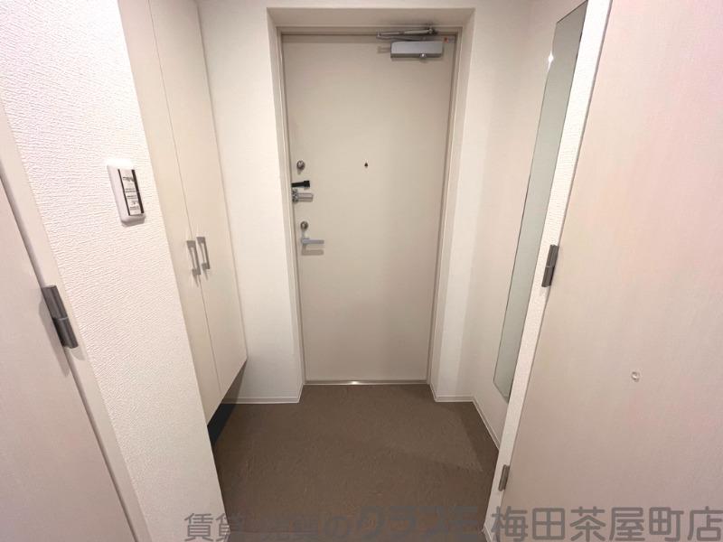 14/30 玄関