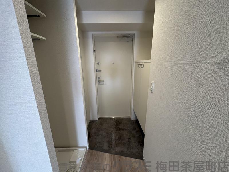 16/30 玄関