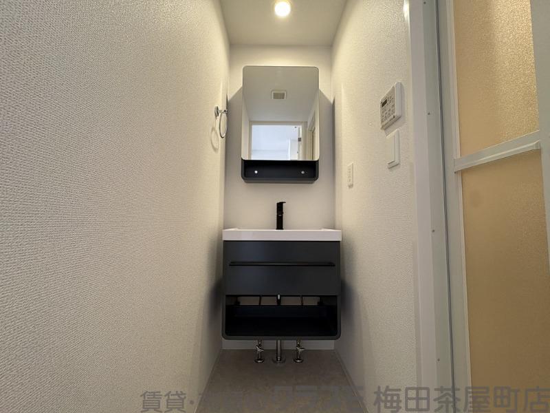 21/30 洗面