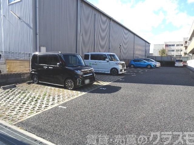 21/30 駐車場