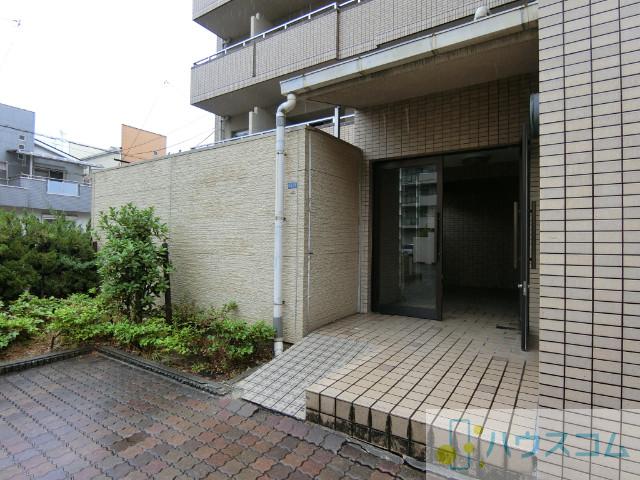 3/7 エントランス