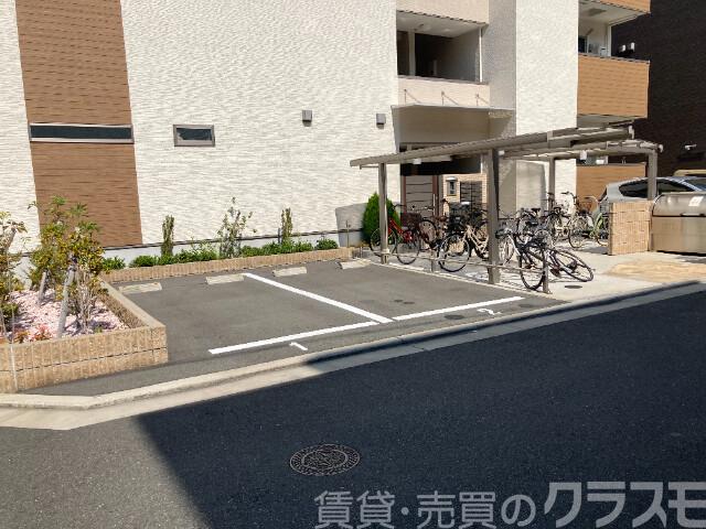 2/13 駐車場