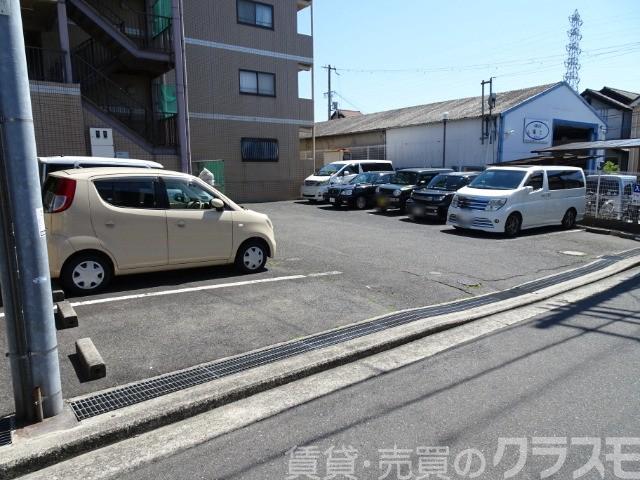 2/13 駐車場