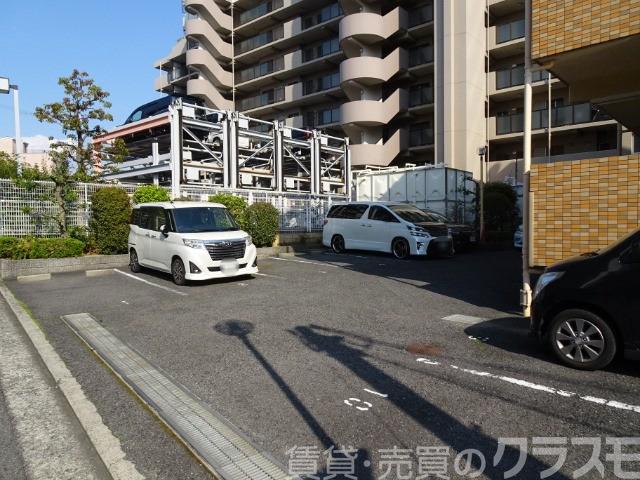 18/30 駐車場