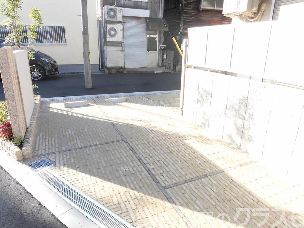 18/24 駐車場