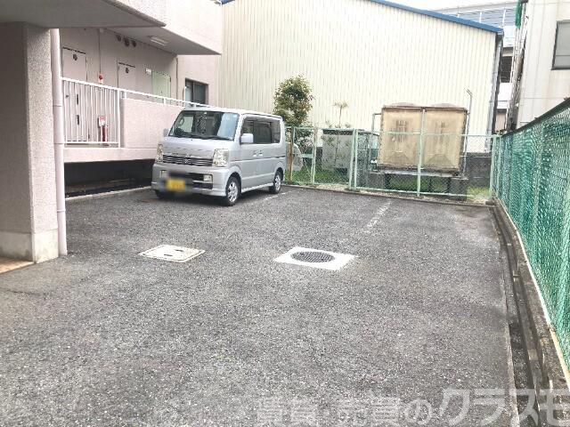 2/7 駐車場