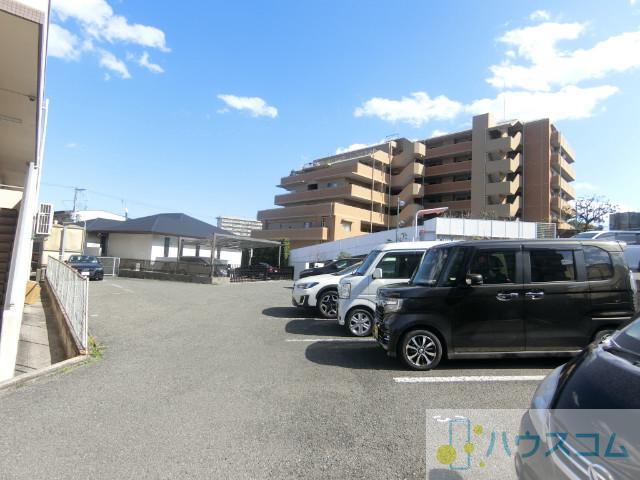 25/30 駐車場