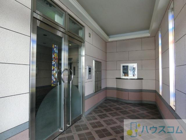 3/7 エントランス
