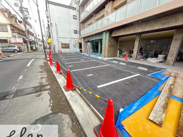 28/30 駐車場