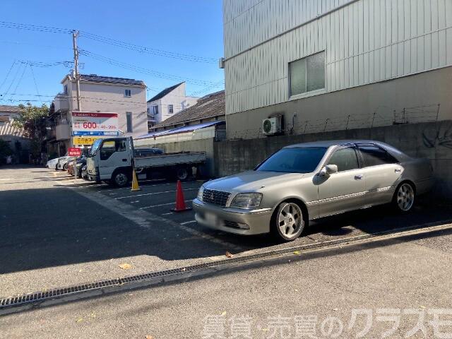 17/22 駐車場