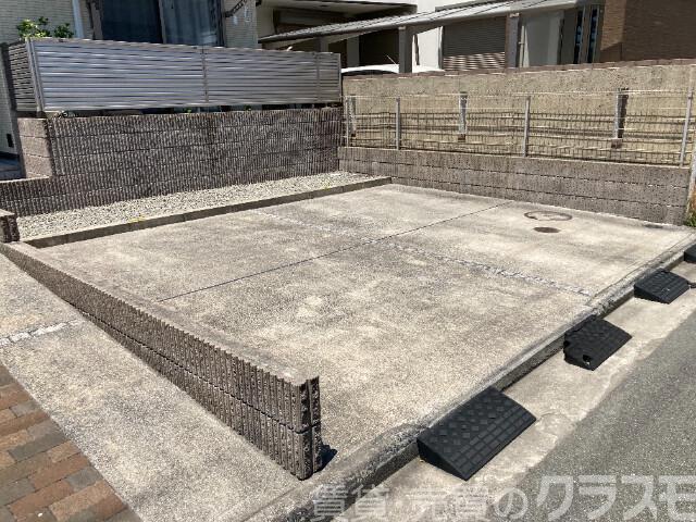 16/28 駐車場