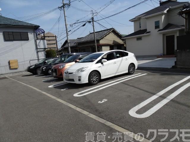 15/27 駐車場