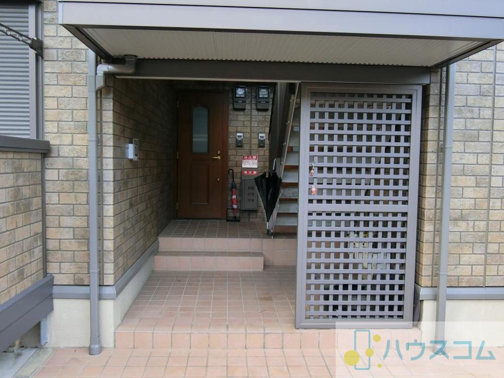 25/30 エントランス