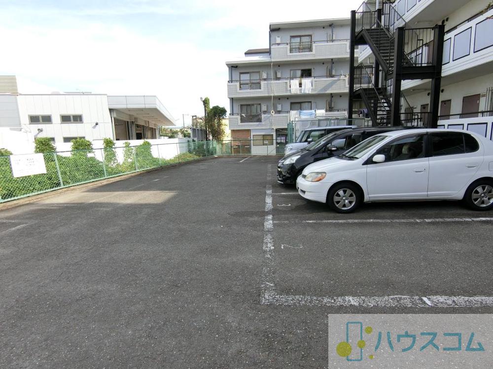 3/5 駐車場