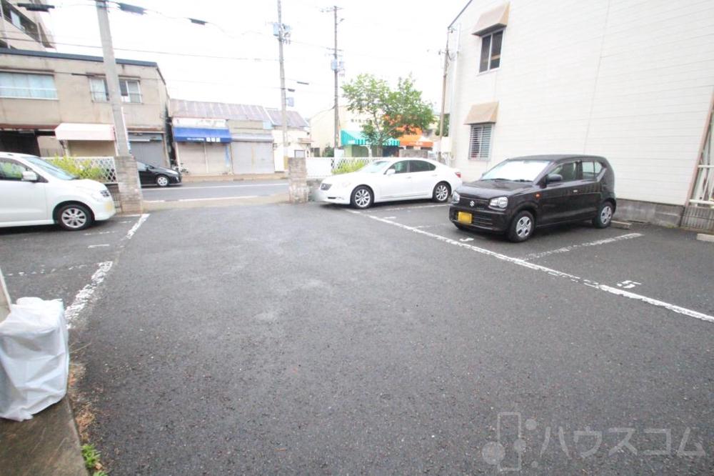 25/30 駐車場