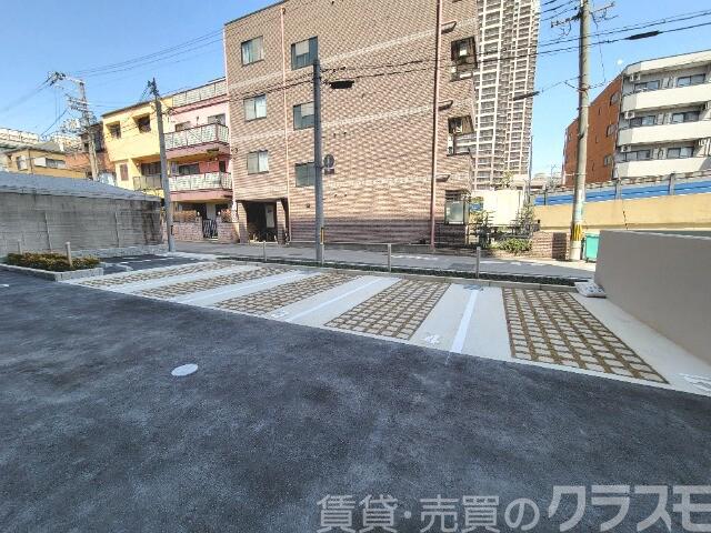 23/29 駐車場