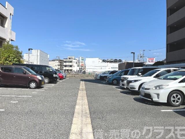 2/10 駐車場