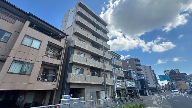 2/8 外観