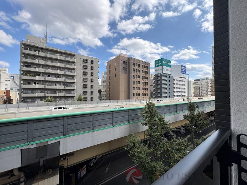 21/30 バルコニー