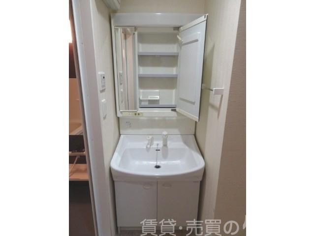 13/30 洗面