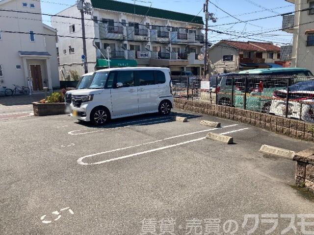 2/7 駐車場